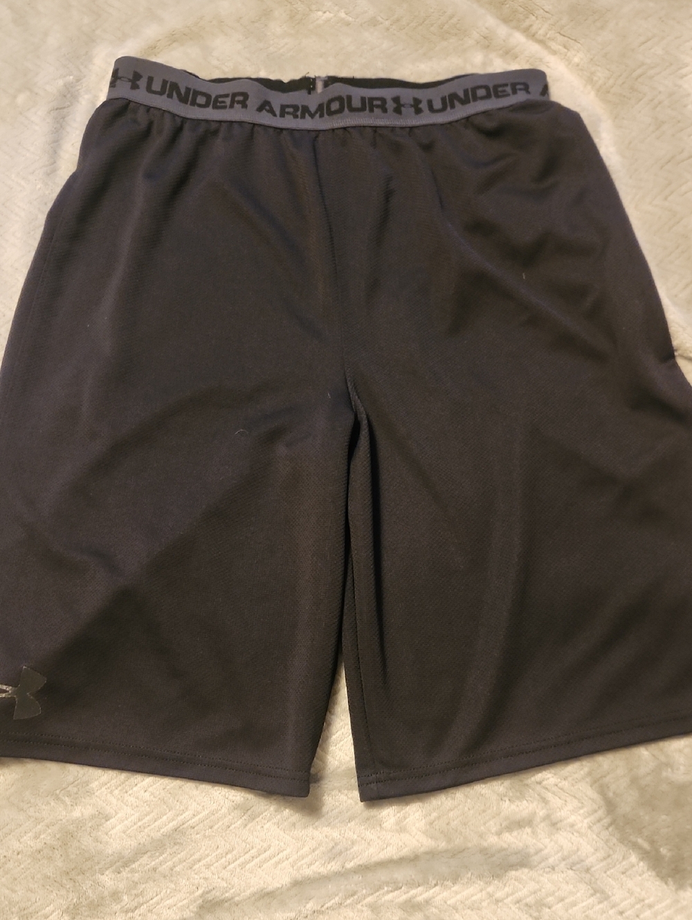 Under Armour Boys Black Athletic Training Shorts